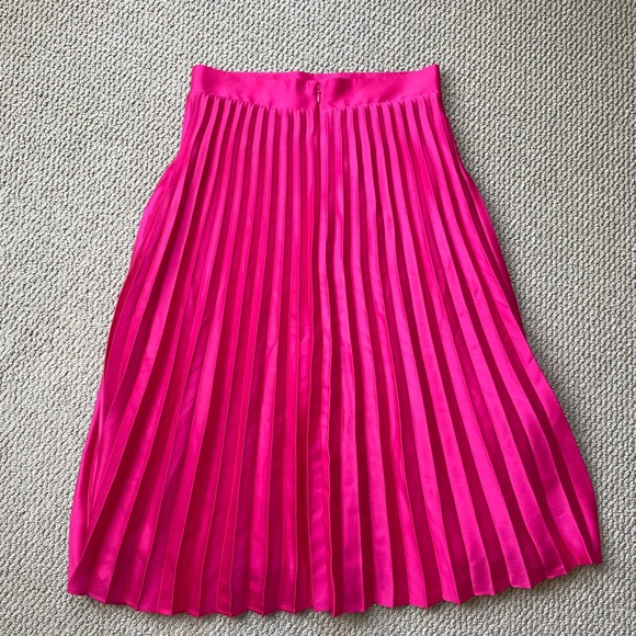 Ann Taylor Pleated Midi Skirt - Picture 4 of 9